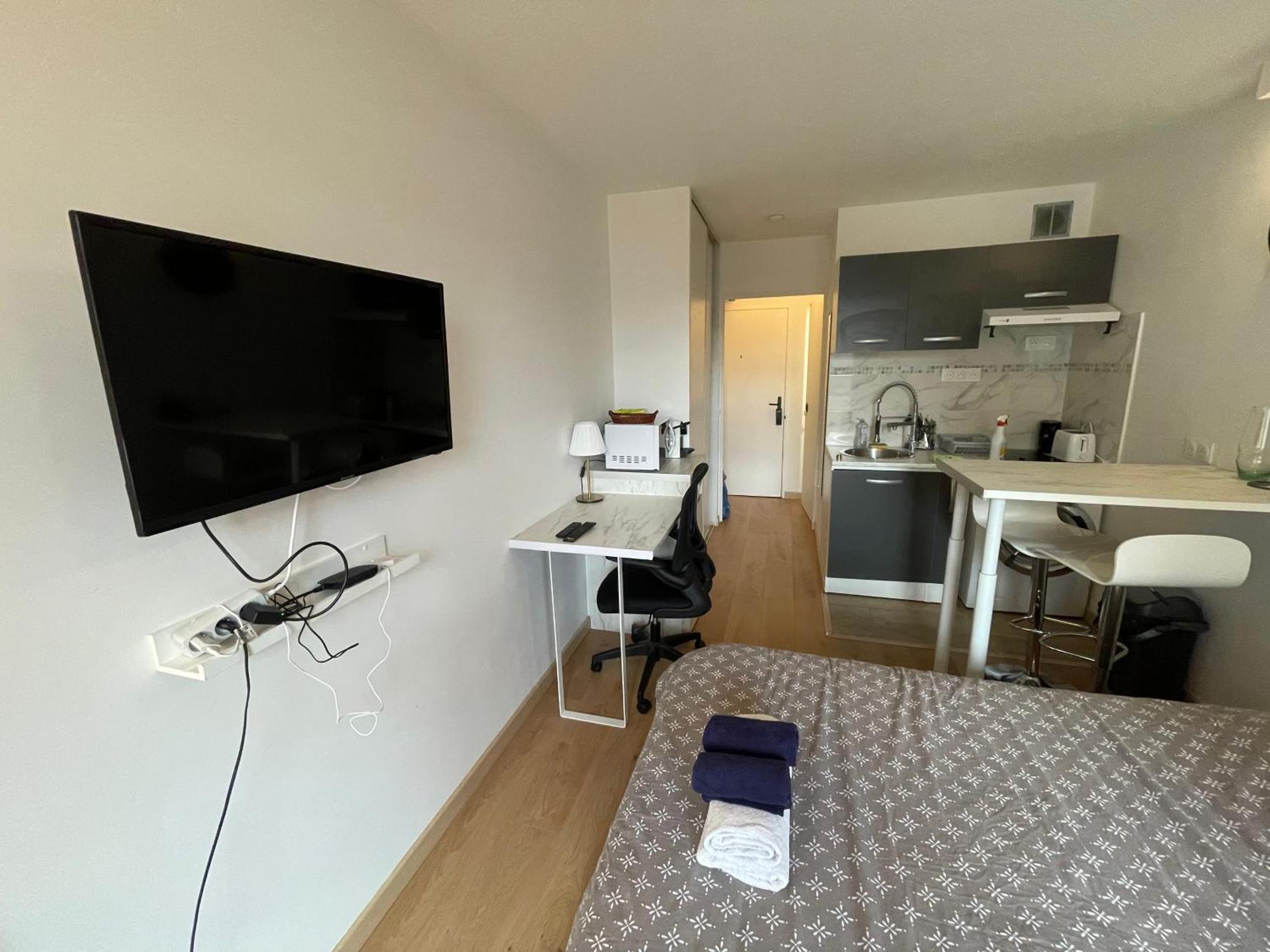 Exclusive Private Apartment By Warilco - Pleyel 25 M2 - A 1 Minute De La Station Metro Carrefour Pleyel Saint-Denis  Exterior foto